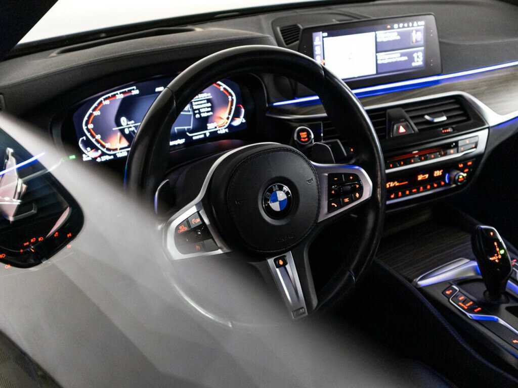 Купить BMW 5 серии 530d xDrive, 2019, 61 808 км, фото №31