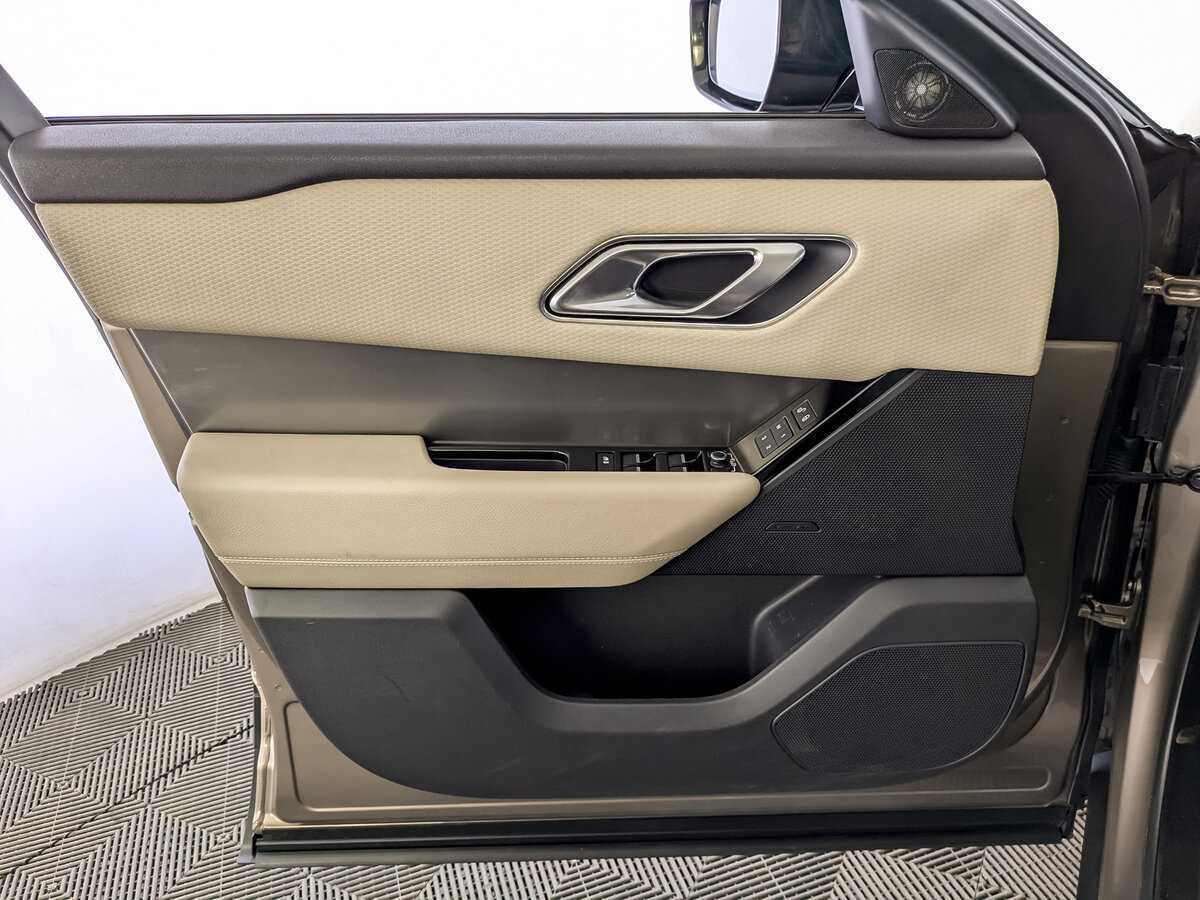 Купить Land Rover Range Rover Velar, 2018, 114 743 км, фото №17