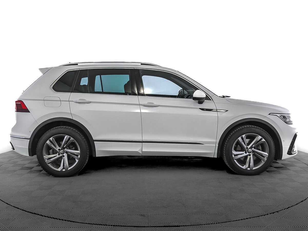 Купить Volkswagen Tiguan, 2021, 110 791 км, фото №4