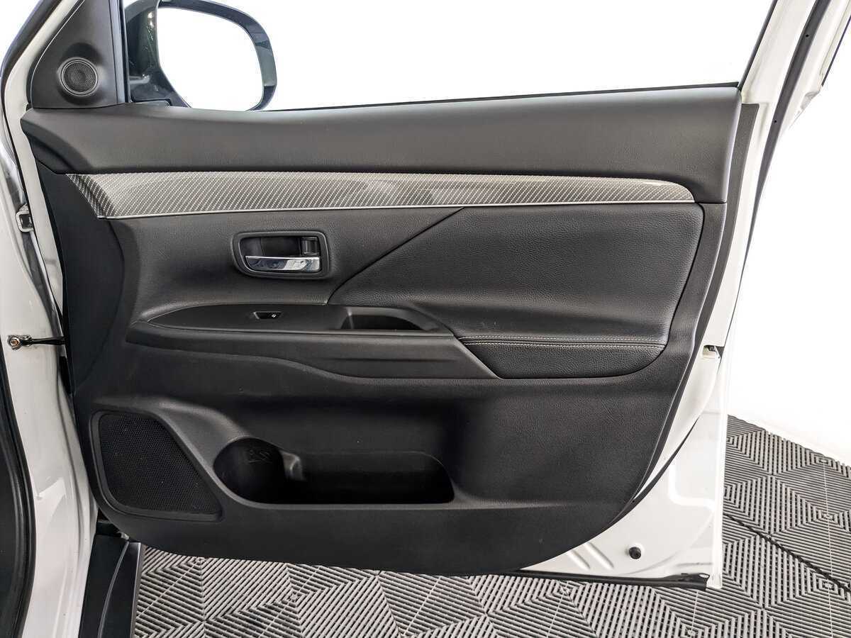 Купить Mitsubishi Outlander, 2021, 86 500 км, фото №22