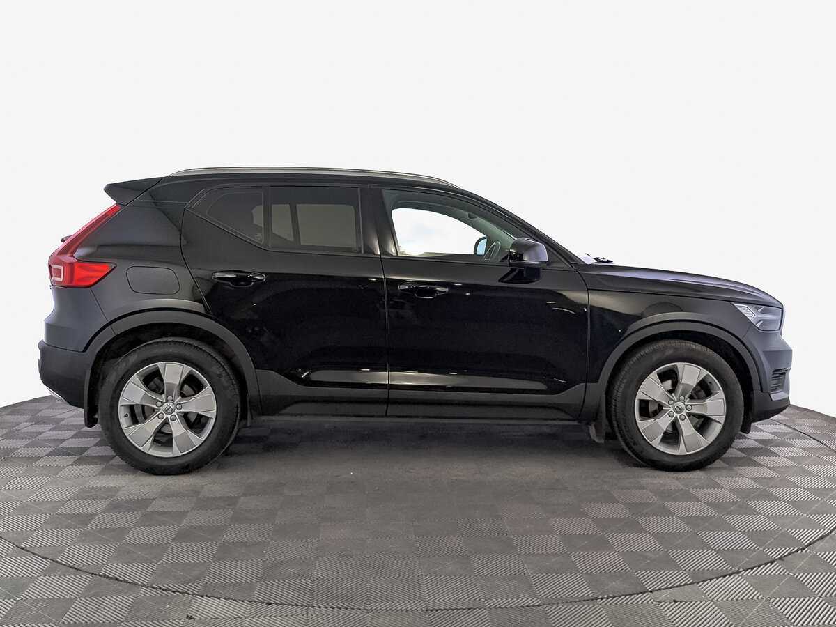 Купить Volvo XC40, 2021, 66 788 км, фото №4
