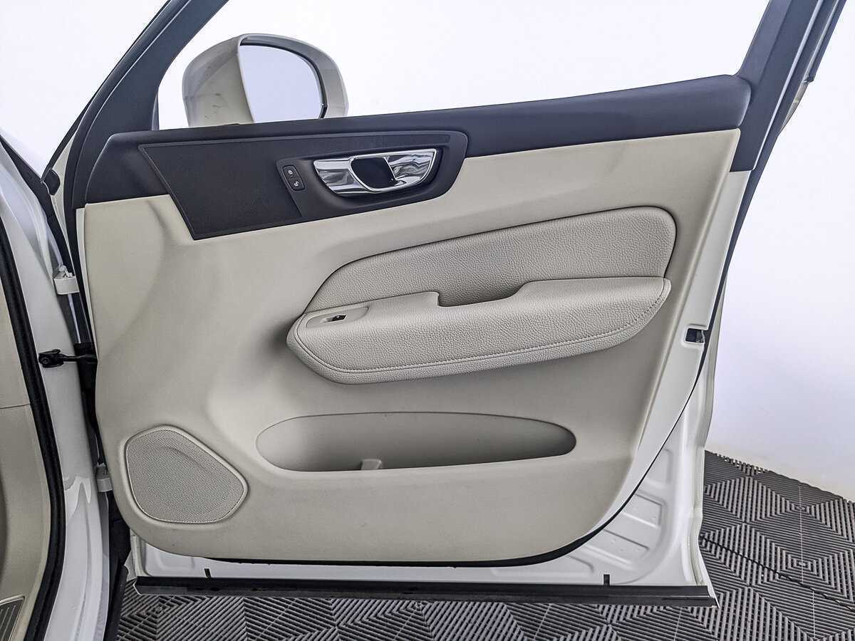 Купить Volvo XC60, 2018, 145 144 км, фото №25