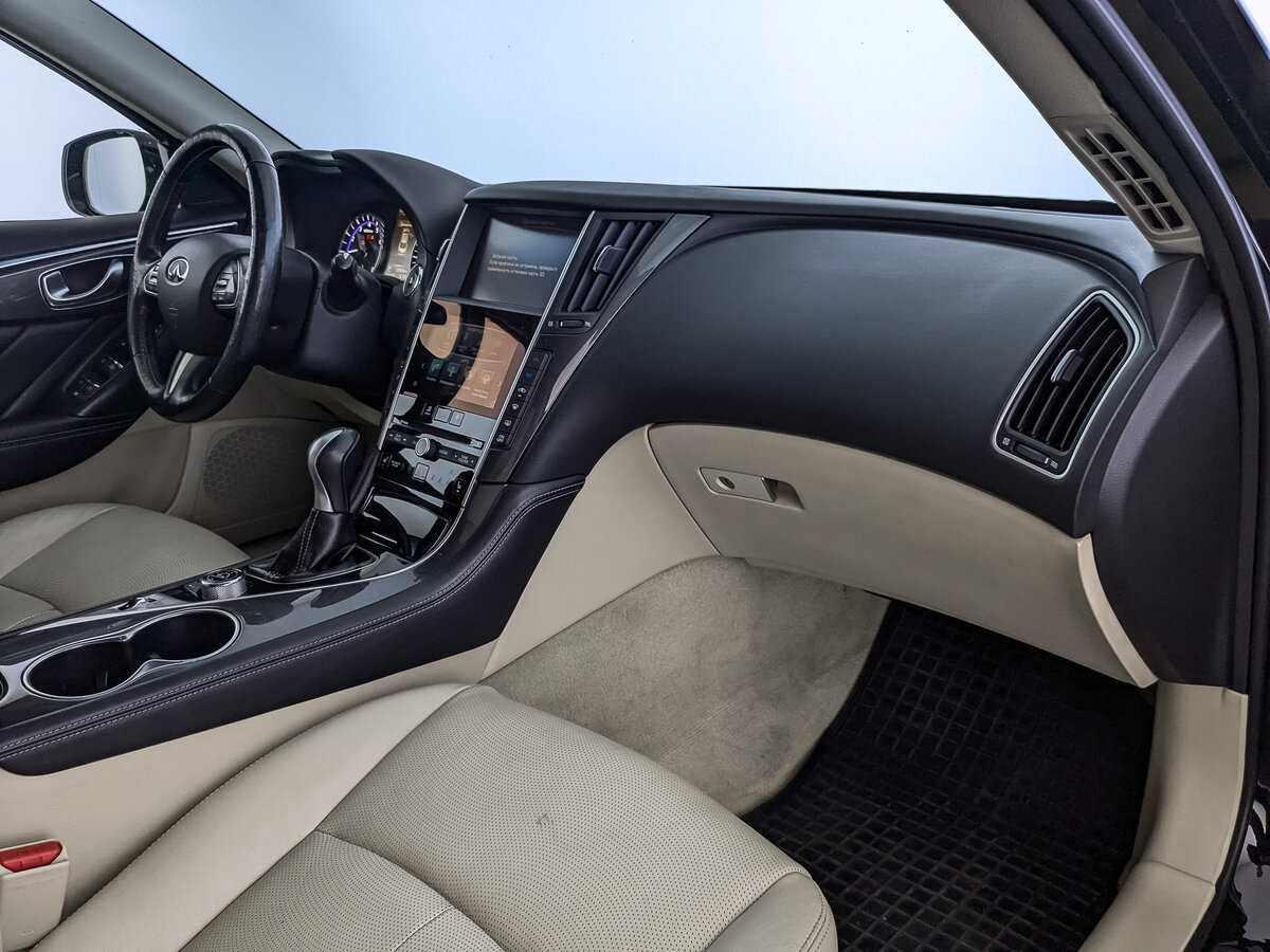 Купить Infiniti Q50, 2016, 129 887 км, фото №13