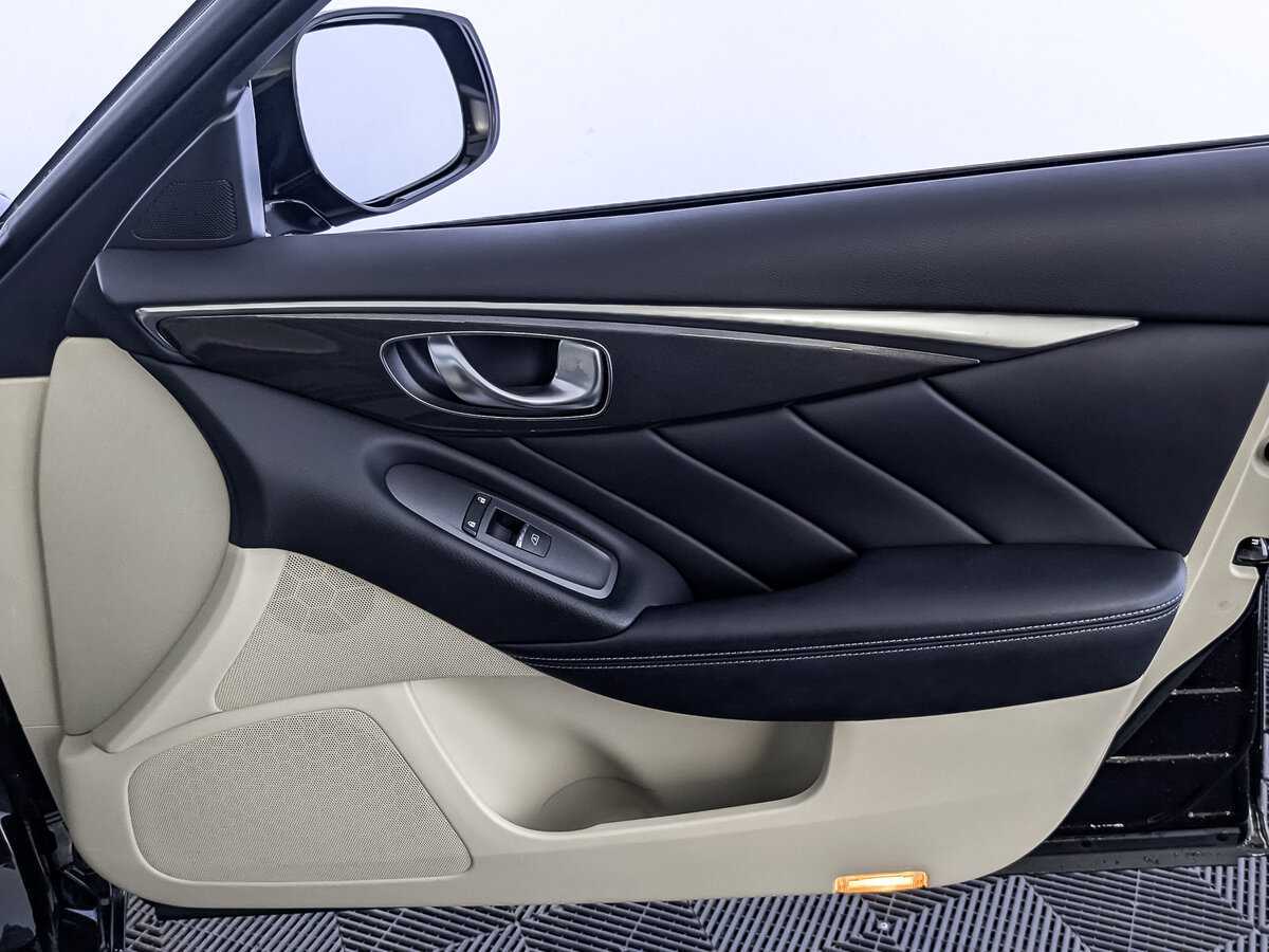 Купить Infiniti Q50, 2016, 129 887 км, фото №24