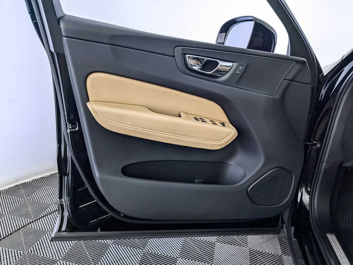 Купить Volvo XC60, 2018, 98 142 км, фото №17