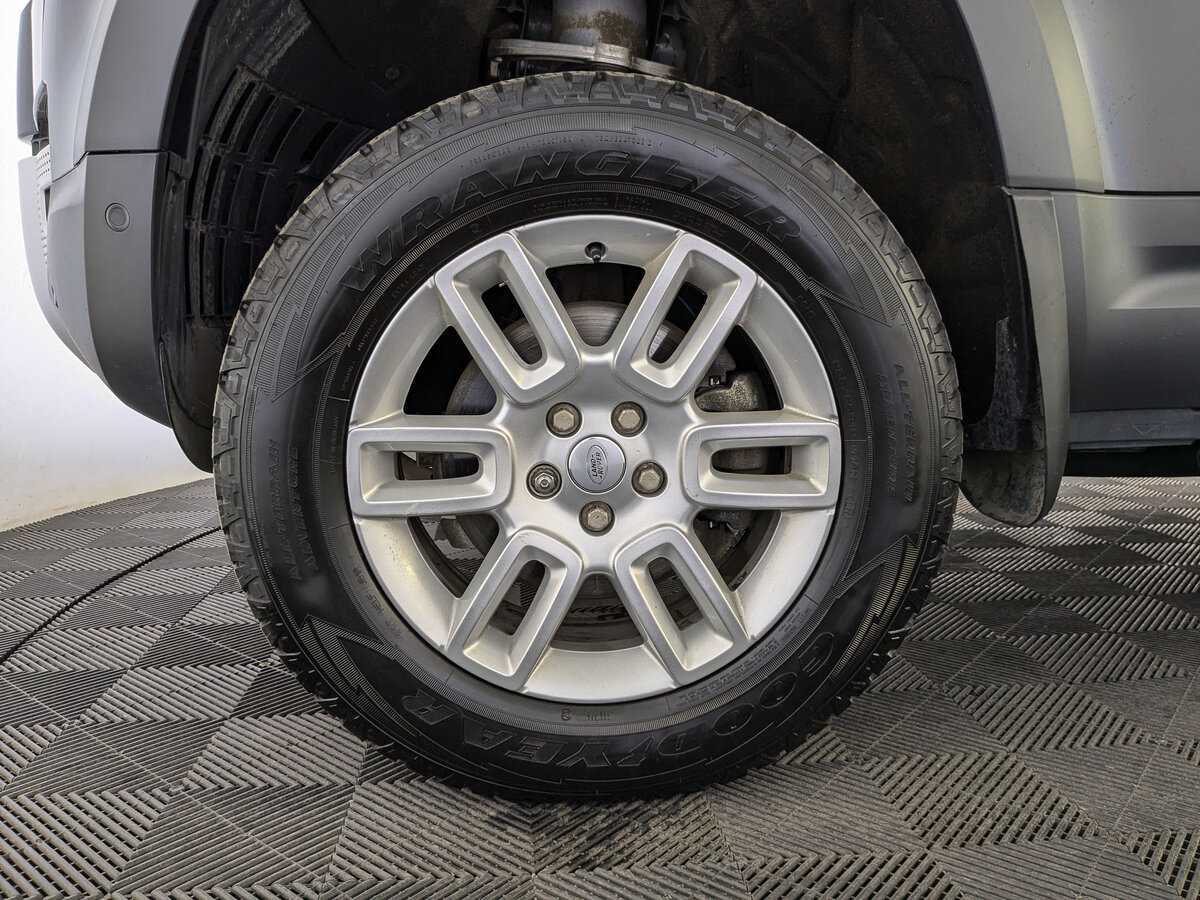 Купить Land Rover Defender 110, 2021, 70 730 км, фото №12