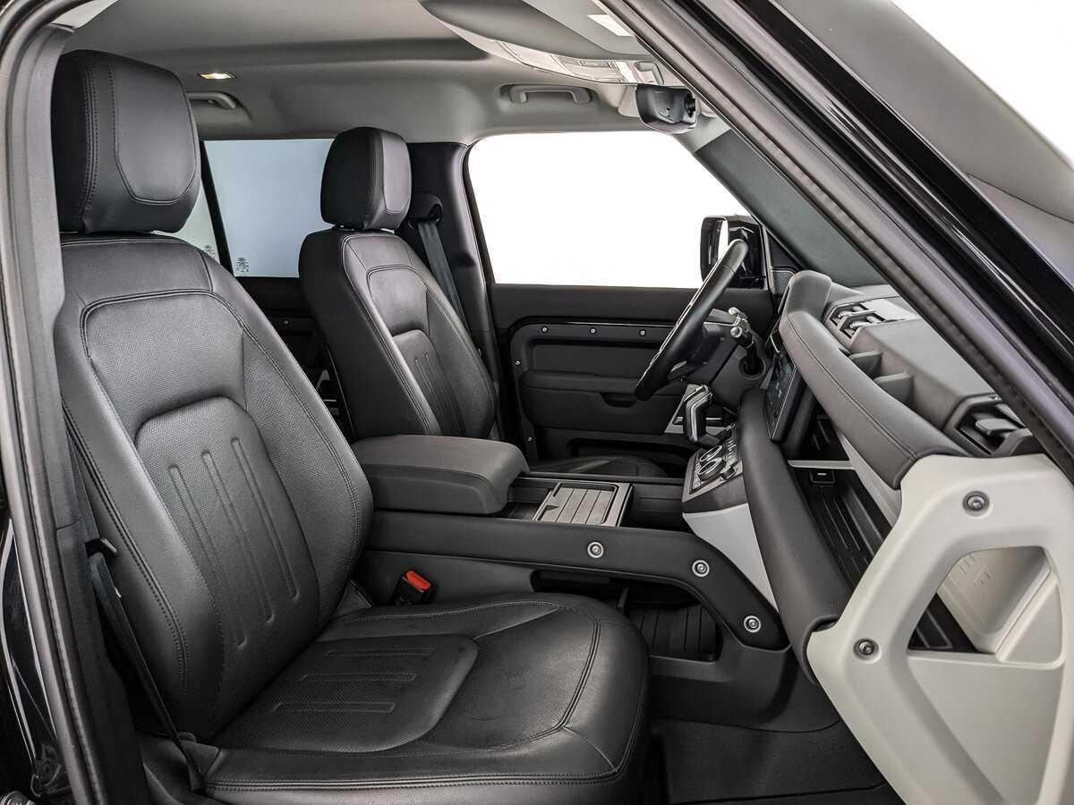 Купить Land Rover Defender 110, 2021, 70 730 км, фото №23