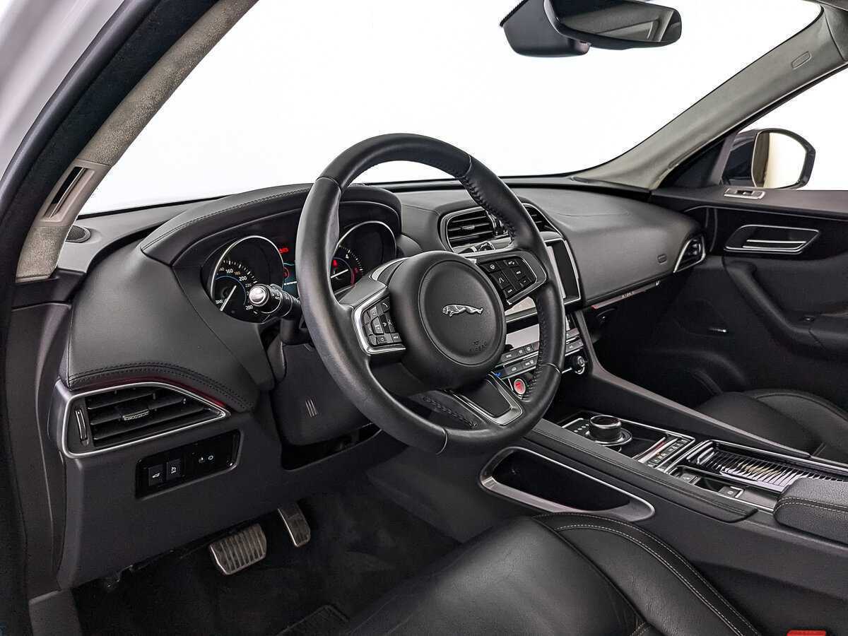 Купить Jaguar F-Pace, 2018, 27 752 км, фото №15