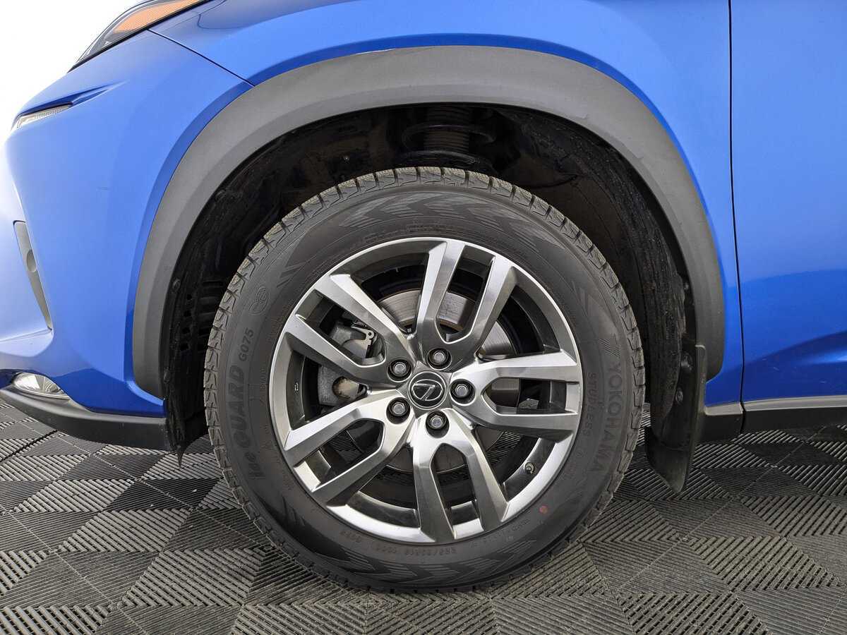 Купить Lexus NX 200, 2019, 66 946 км, фото №12