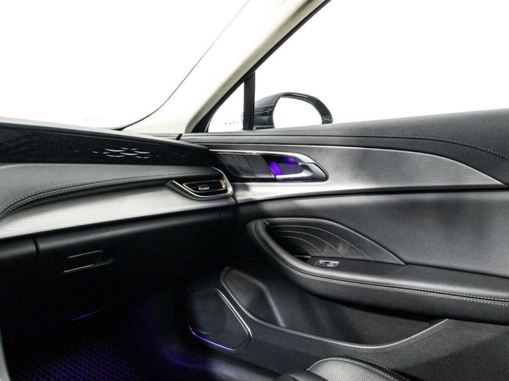 Купить Hongqi H5, 2023, 49 500 км, фото №19