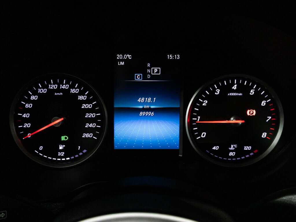 Купить Mercedes-Benz GLC 200, 2019, 89 950 км, фото №10