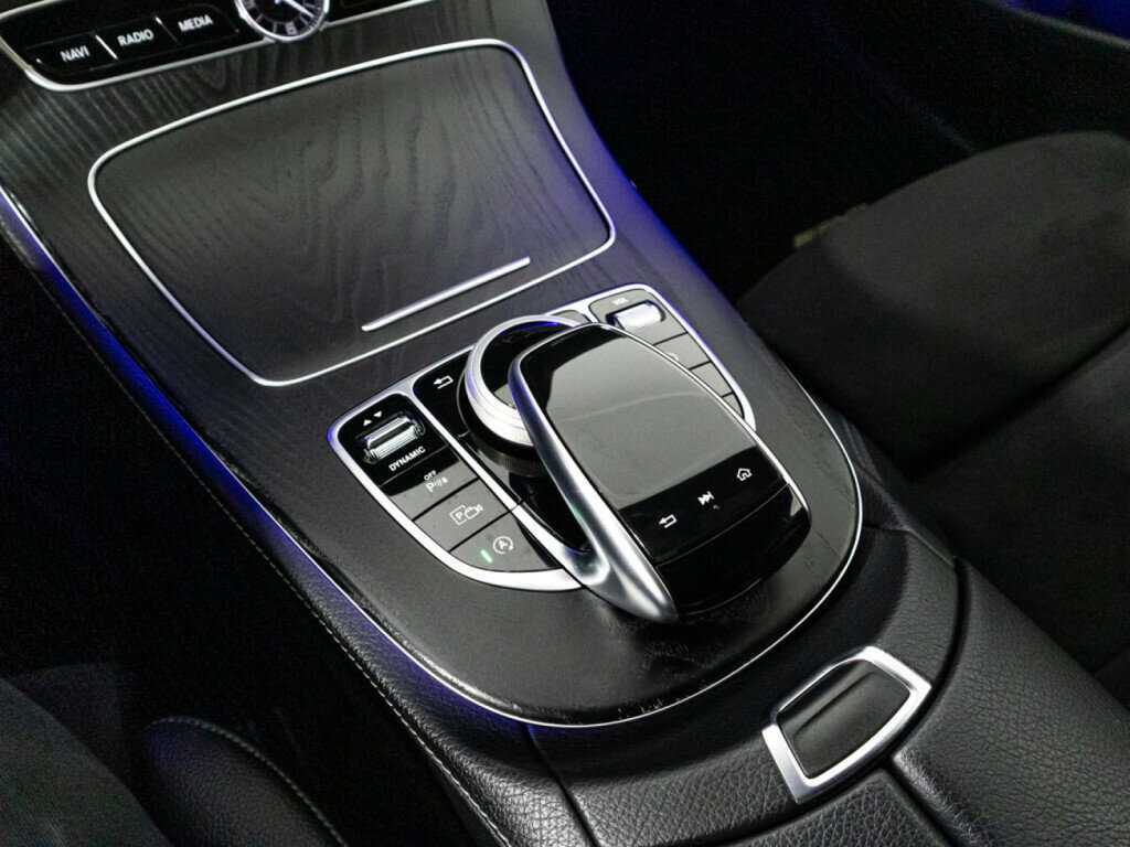 Купить Mercedes-Benz E-Класс 200, 2019, 92 521 км, фото №19