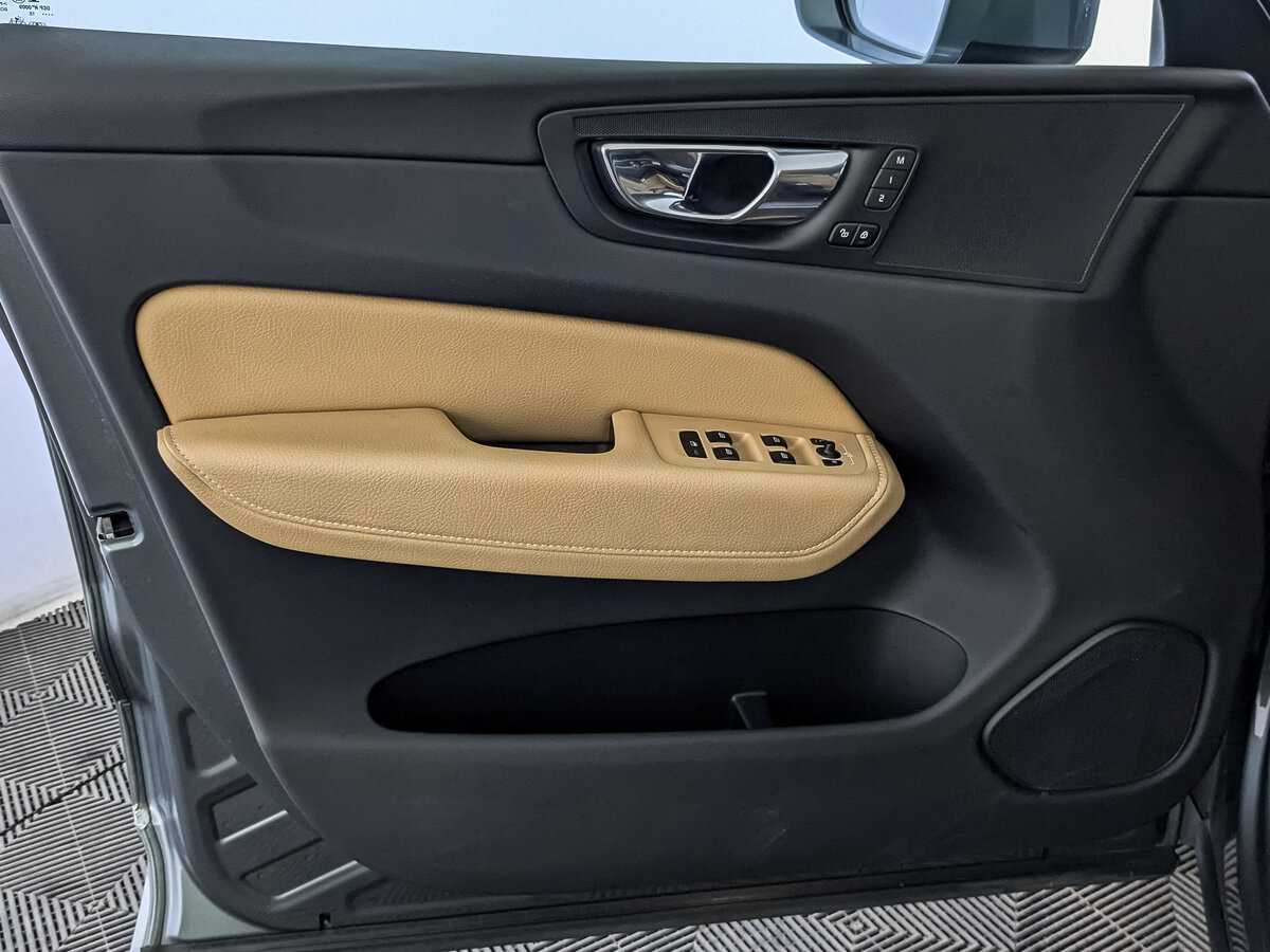 Купить Volvo XC60, 2018, 102 413 км, фото №16