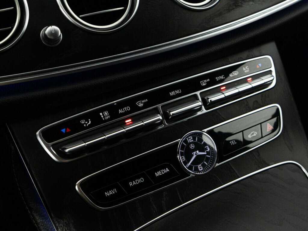 Купить Mercedes-Benz E-Класс 200, 2019, 127 908 км, фото №18