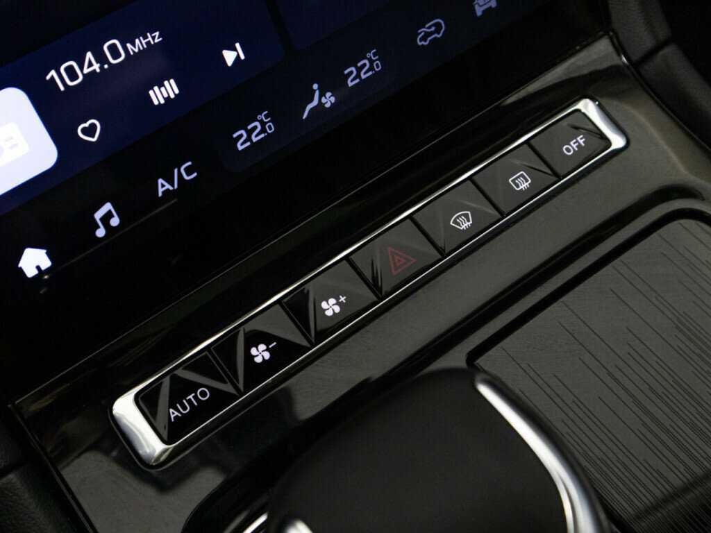 Купить Hongqi H5, 2023, 16 725 км, фото №18