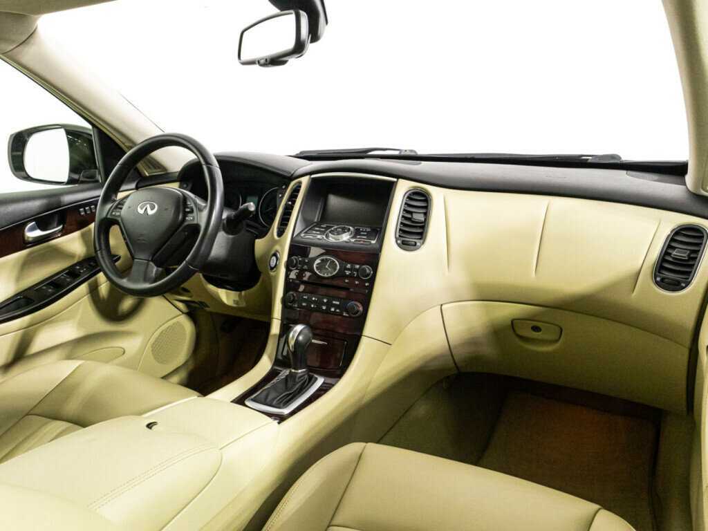 Купить Infiniti QX50, 2016, 149 755 км, фото №9