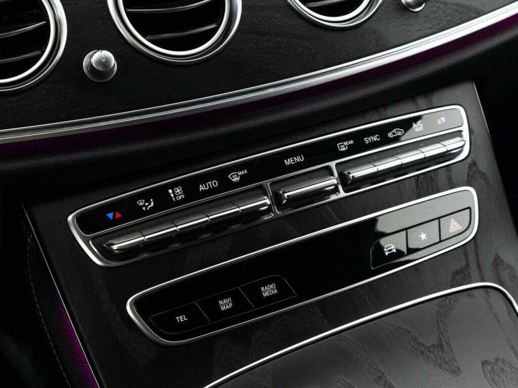 Купить Mercedes-Benz E-Класс 220 d, 2020, 81 500 км, фото №18