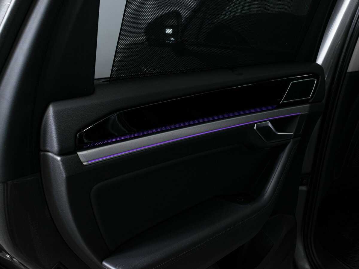 Купить Volkswagen Touareg, 2019, 157 400 км, фото №25