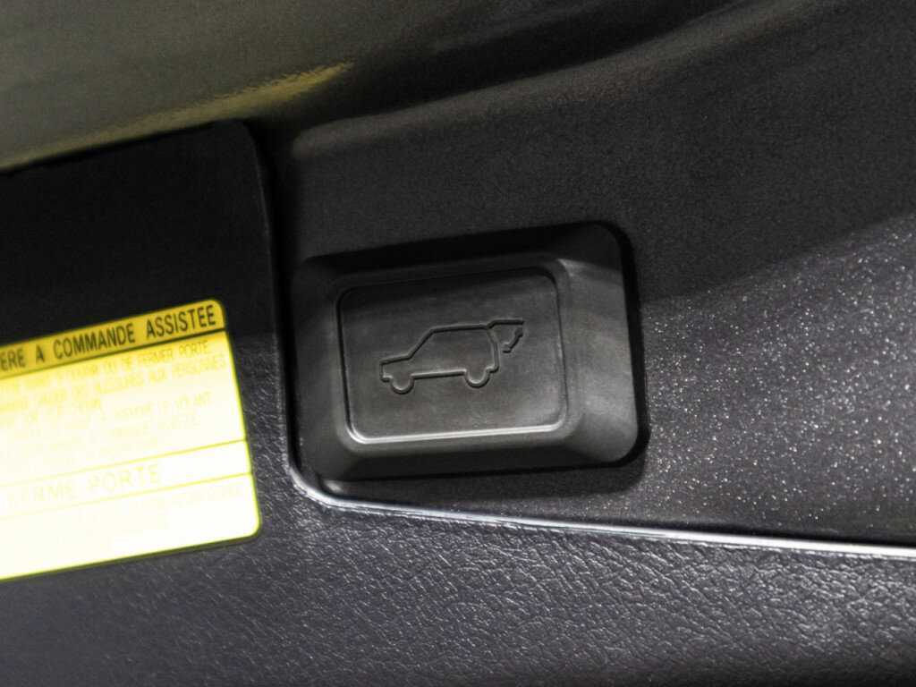 Купить Toyota Highlander, 2011, 180 560 км, фото №16