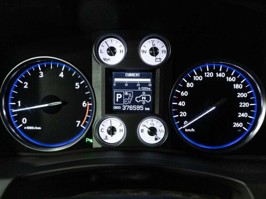 Купить Lexus LX 570, 2011, 376 590 км, фото №10