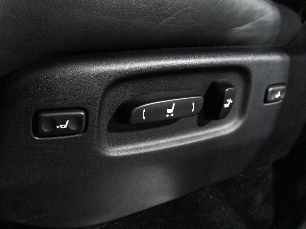 Купить Lexus LX 570, 2011, 376 590 км, фото №16