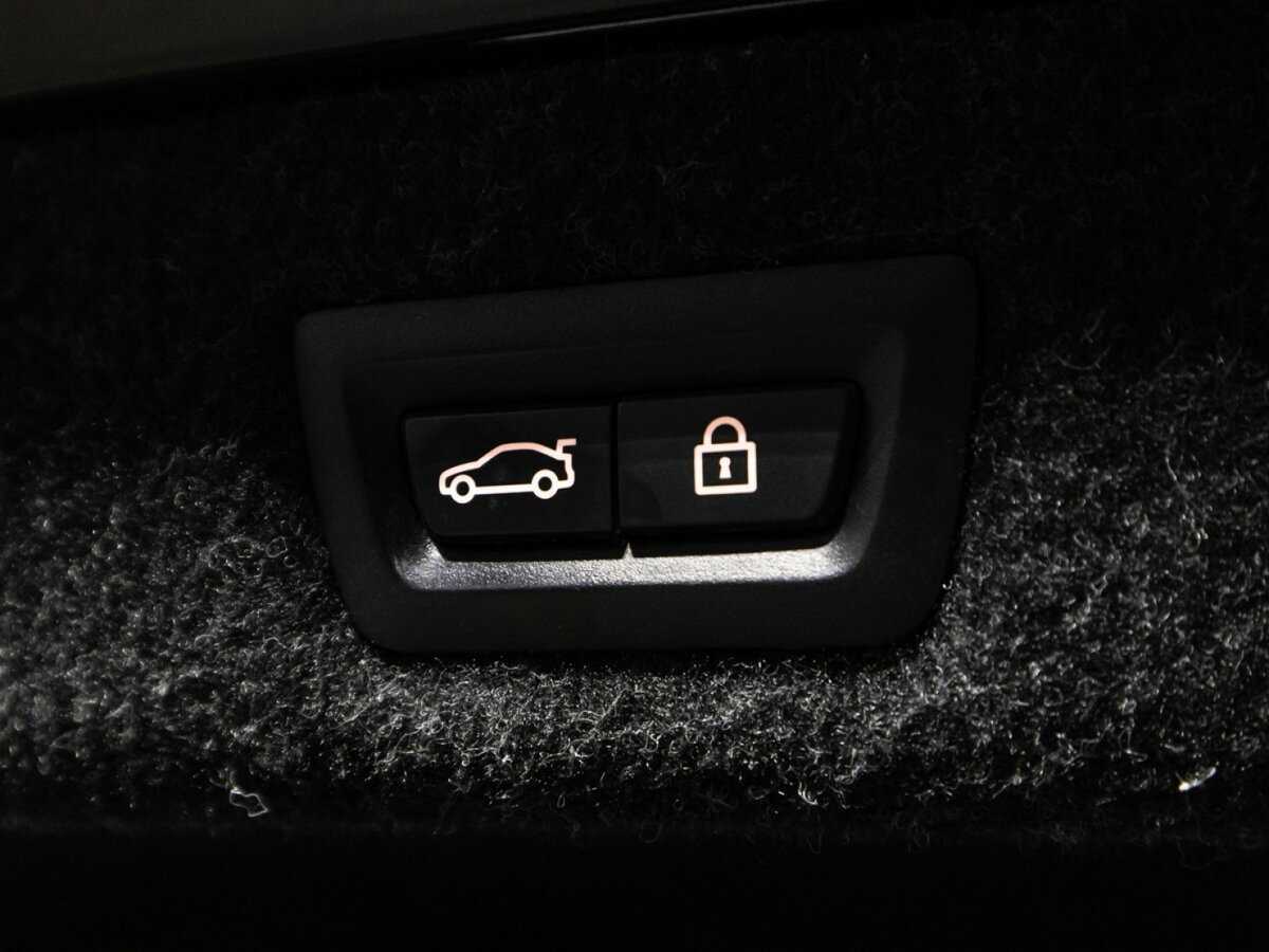 Купить BMW 5 серии 530i xDrive, 2017, 163 471 км, фото №13