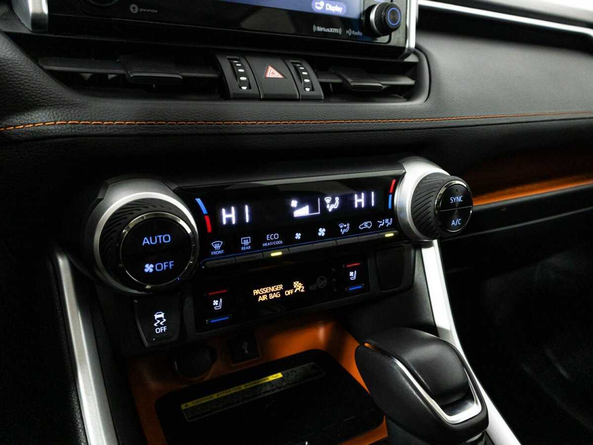 Купить Toyota RAV4, 2019, 40 671 км, фото №19