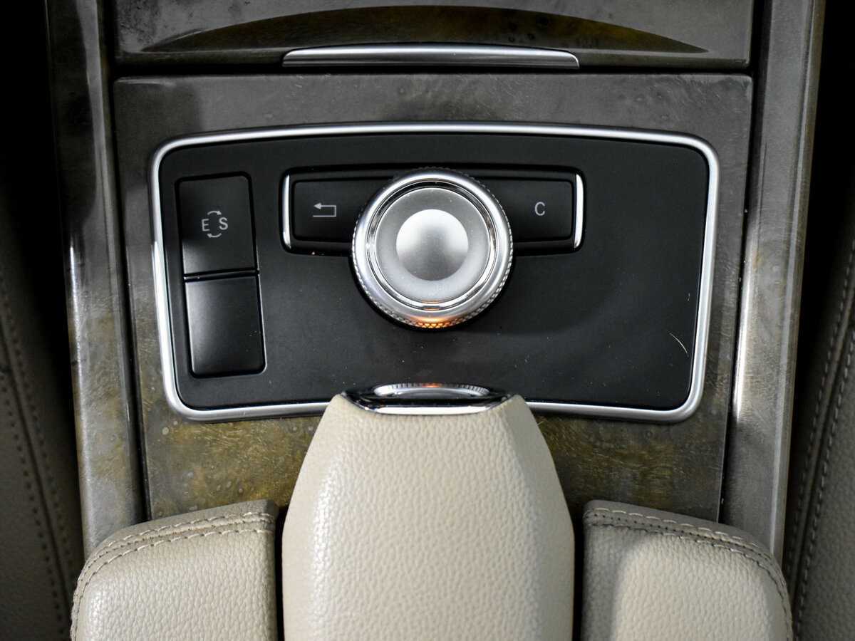 Купить Mercedes-Benz E-Класс 300, 2010, 235 044 км, фото №9