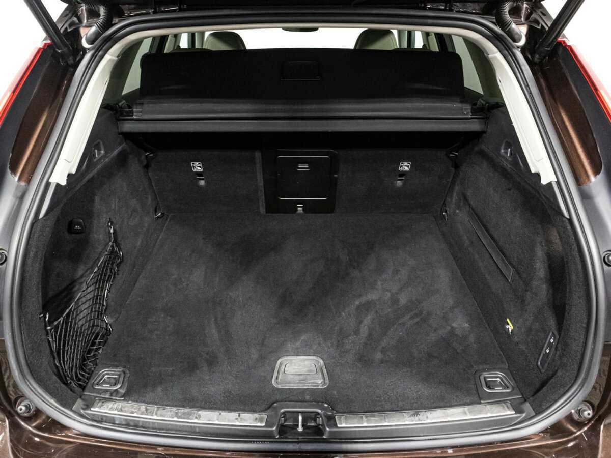 Купить Volvo XC60, 2018, 111 000 км, фото №15