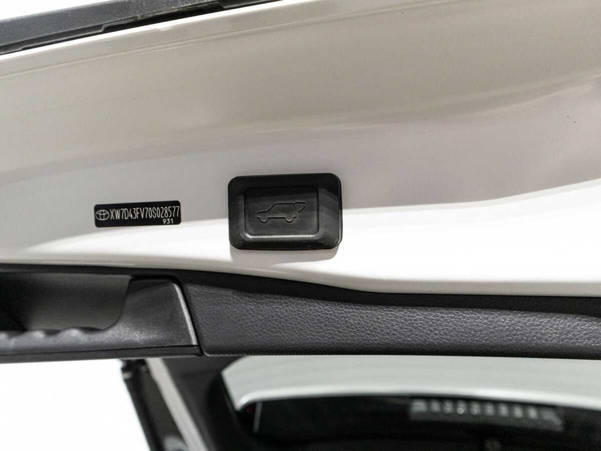 Купить Toyota RAV4, 2021, 59 343 км, фото №16