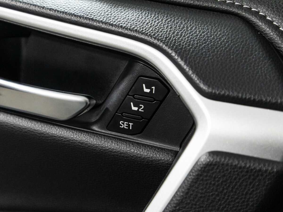 Купить Toyota RAV4, 2021, 59 343 км, фото №17