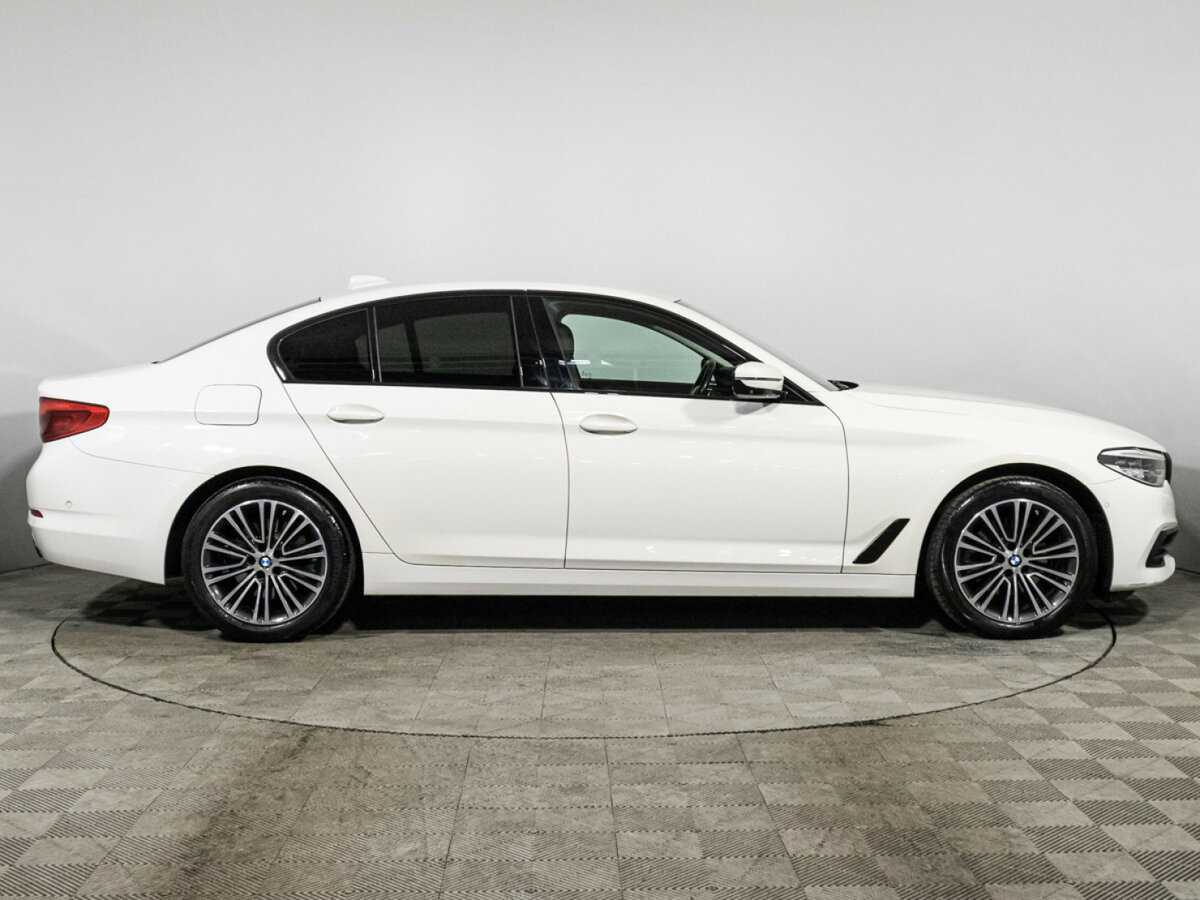 Купить BMW 5 серии 520d xDrive, 2019, 90 536 км, фото №4