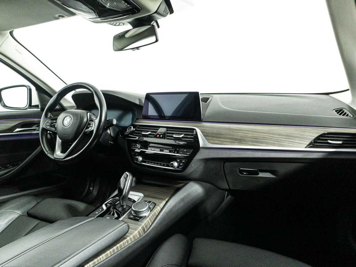 Купить BMW 5 серии 520d xDrive, 2019, 90 536 км, фото №9