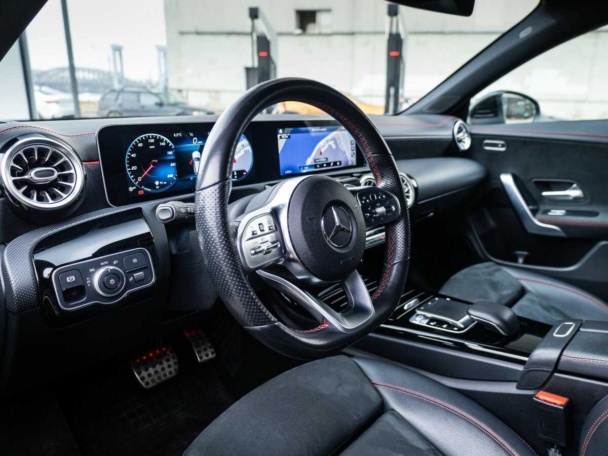 Купить Mercedes-Benz CLA 200, 2019, 104 351 км, фото №13