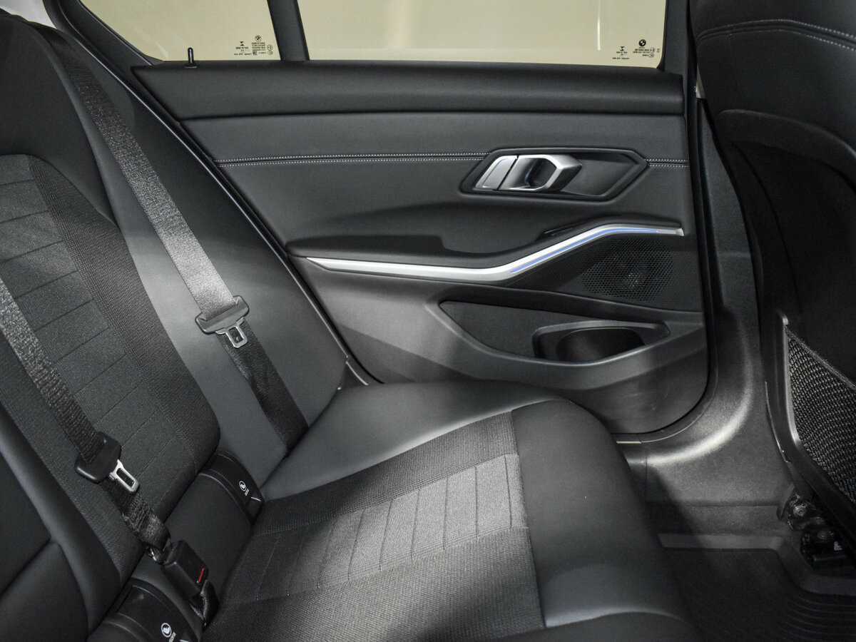 Купить BMW 3 серии 320i, 2020, 105 500 км, фото №16
