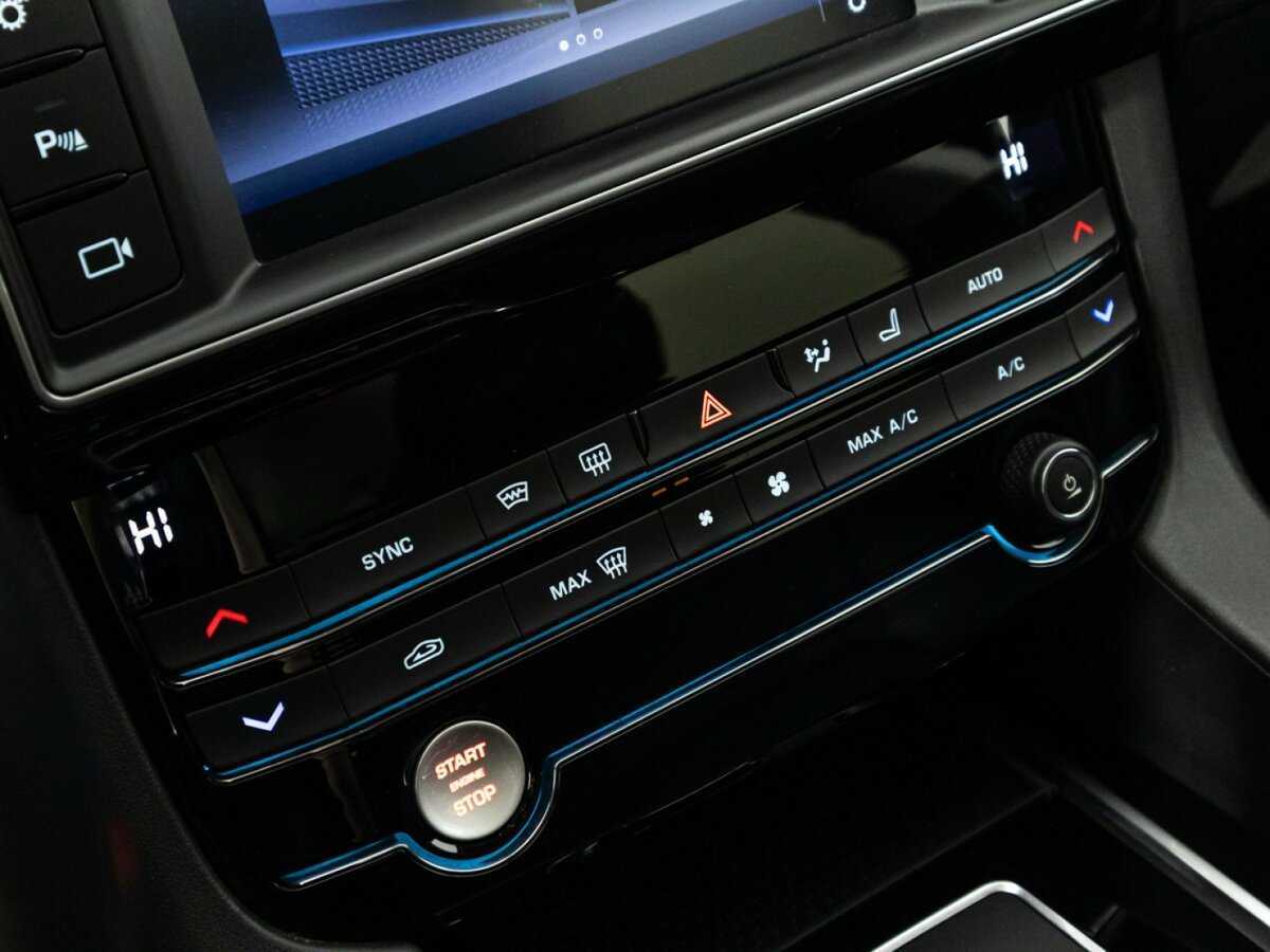 Купить Jaguar F-Pace, 2017, 115 102 км, фото №17