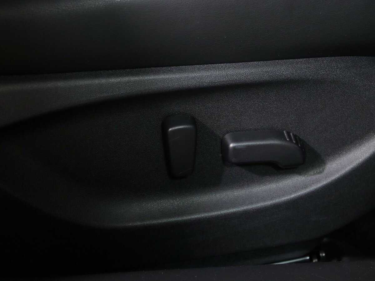 Купить Infiniti Q50, 2015, 92 055 км, фото №13