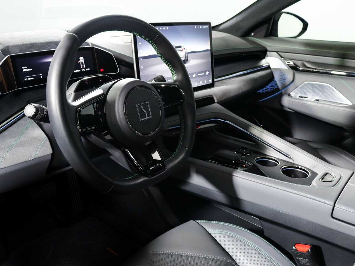 Купить Zeekr 001 100 kWh (CCS2), 2023, 19 150 км, фото №11