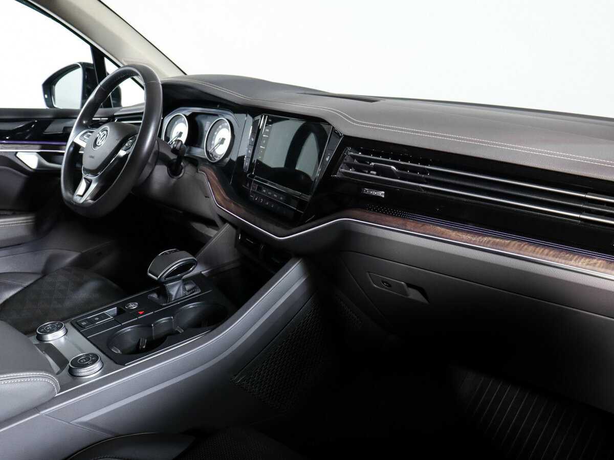 Купить Volkswagen Touareg, 2020, 67 068 км, фото №6