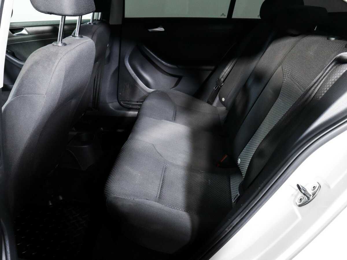 Купить Volkswagen Jetta, 2013, 198 671 км, фото №7