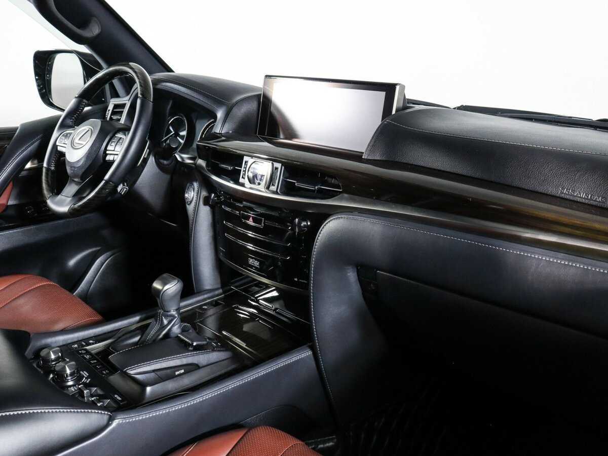 Купить Lexus LX 570, 2017, 182 543 км, фото №6