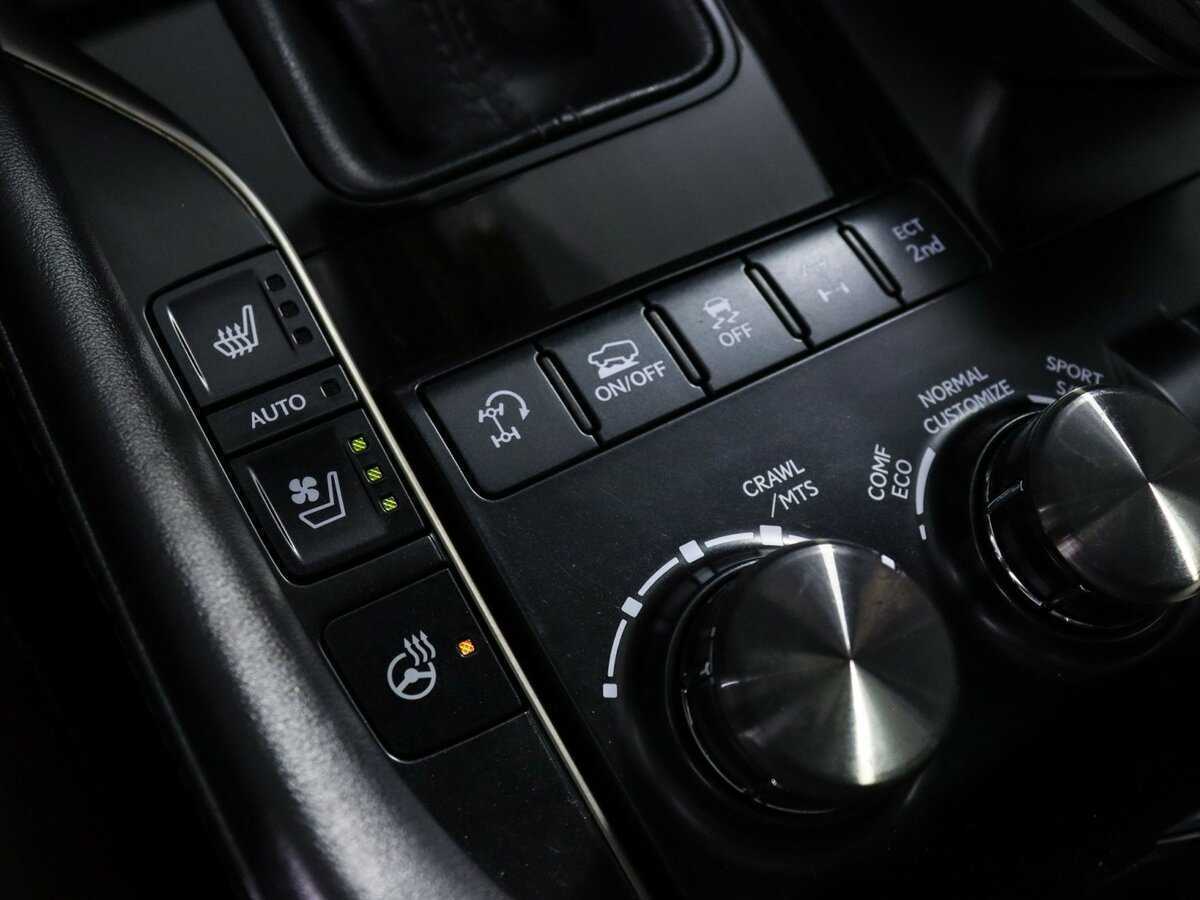 Купить Lexus LX 570, 2017, 182 543 км, фото №24