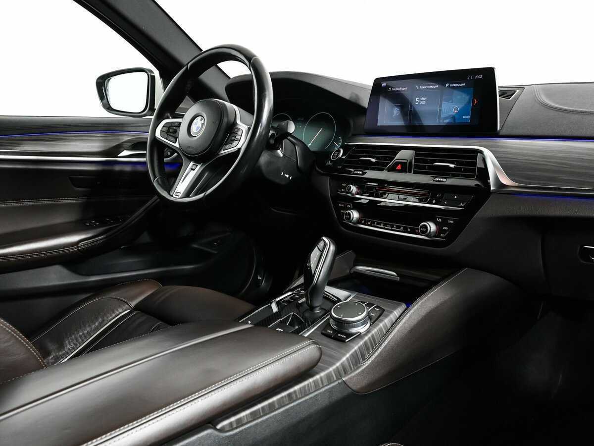 Купить BMW 5 серии 530d xDrive, 2018, 135 000 км, фото №9