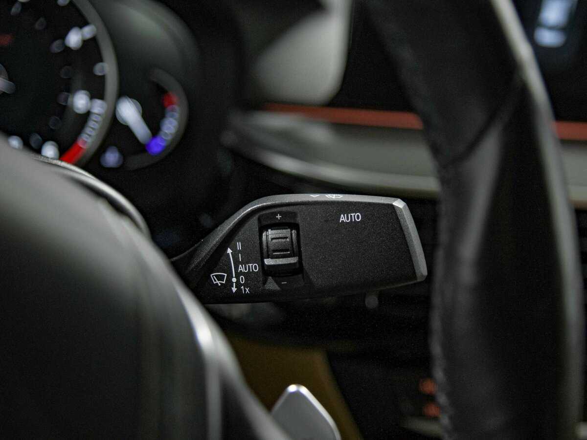 Купить BMW 5 серии 520d, 2017, 145 862 км, фото №8