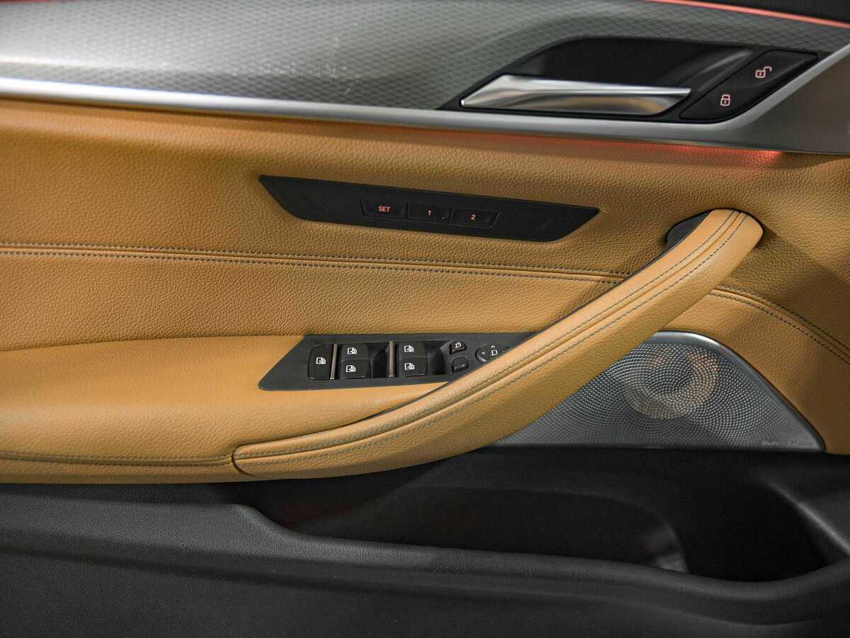 Купить BMW 5 серии 520d, 2017, 145 862 км, фото №13