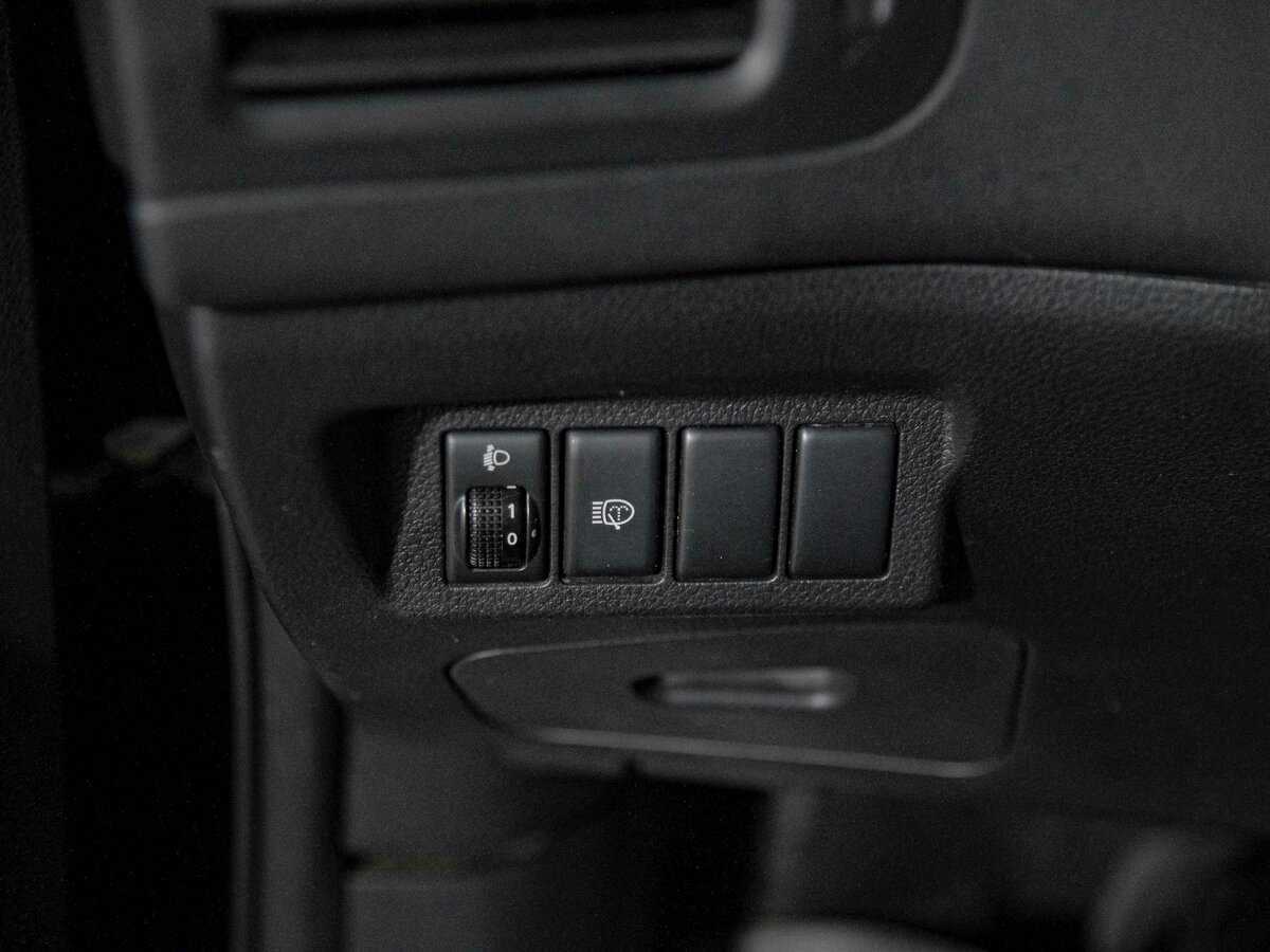 Купить Nissan X-Trail, 2011, 332 942 км, фото №13