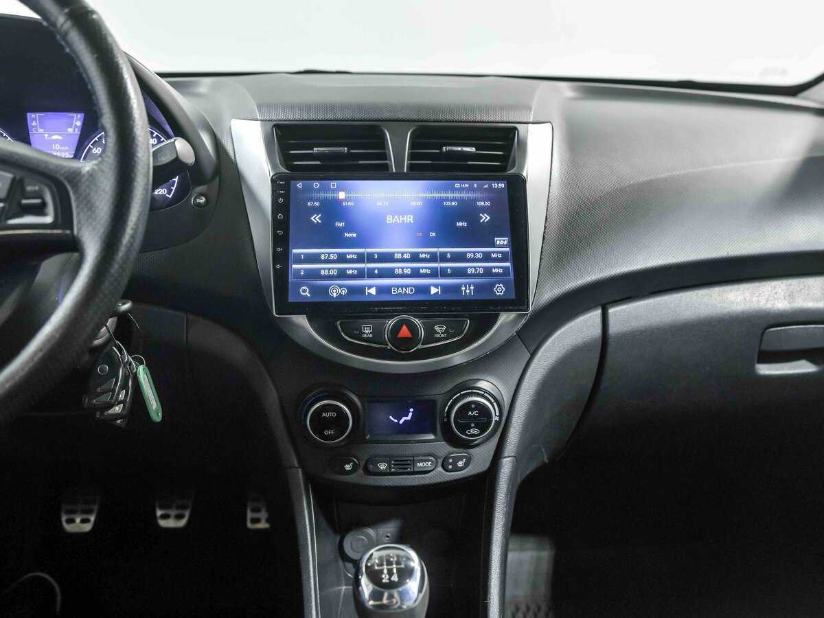 Купить Hyundai Solaris, 2011, 7 516 км, фото №8