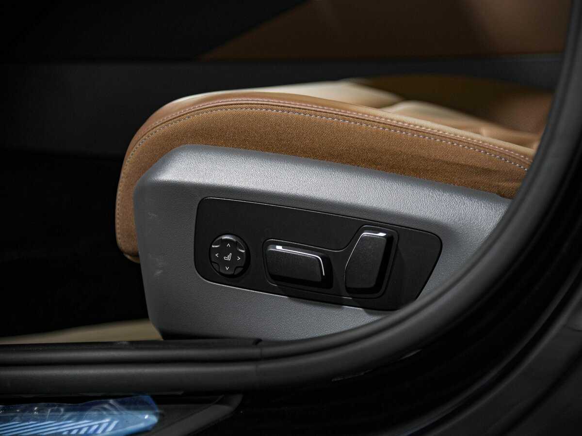 Купить BMW 5 серии Long 530Li, 2024, 35 км, фото №19