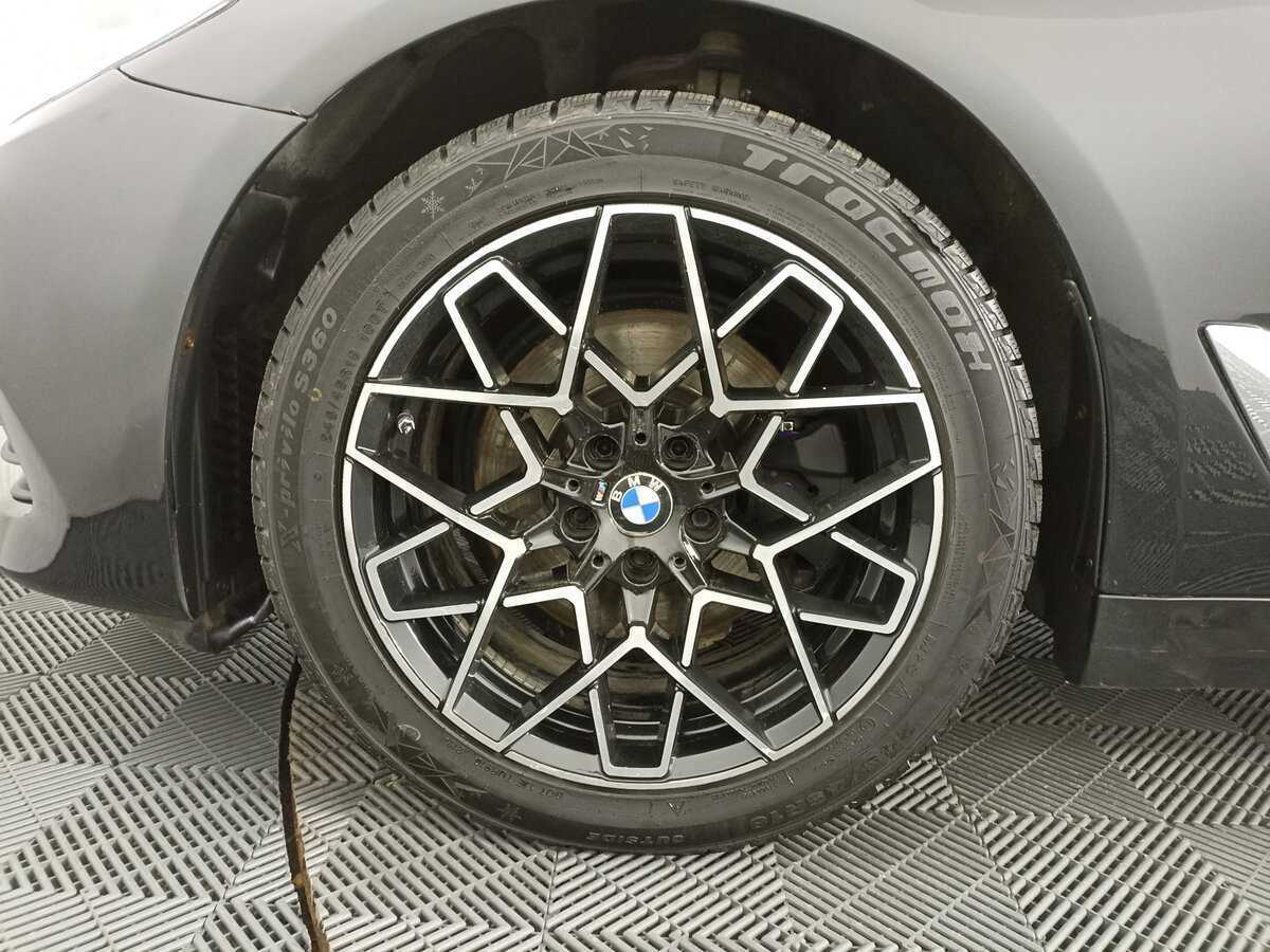 Купить BMW 5 серии 520d xDrive, 2018, 117 323 км, фото №17