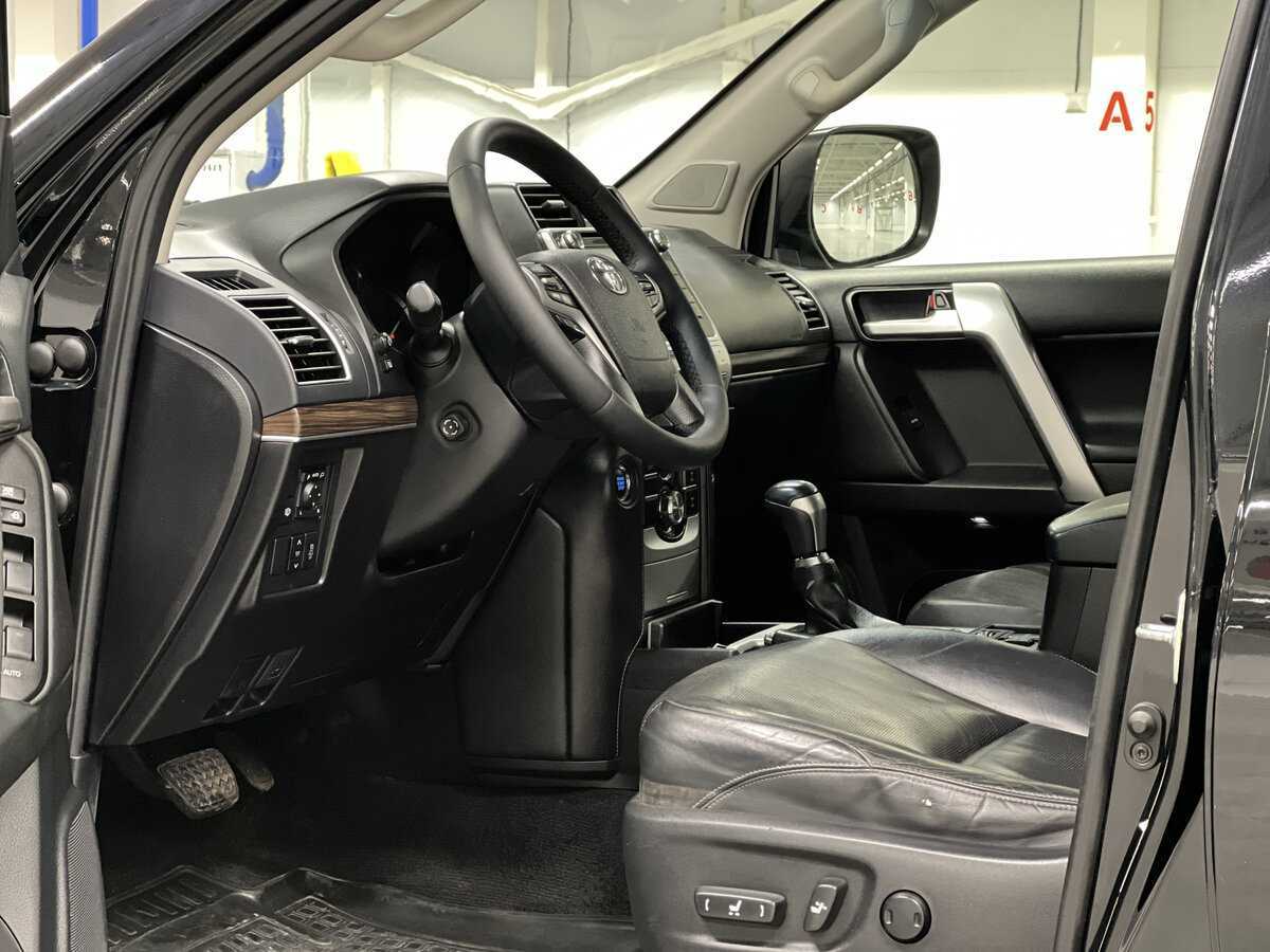 Купить Toyota Land Cruiser Prado, 2017, 205 116 км, фото №16